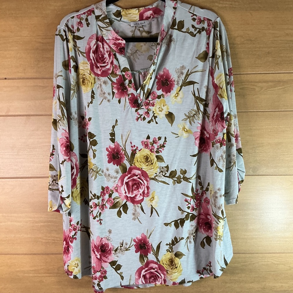 White Birch Women’s 2X Floral Tunic Blue with Pink, Yellow plus